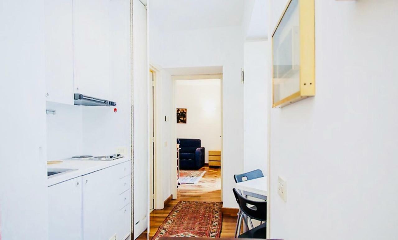 Comecasa Duomo - San Babila Lovely Apartment Milan Bagian luar foto
