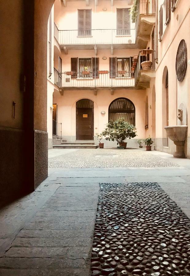 Comecasa Duomo - San Babila Lovely Apartment Milan Bagian luar foto