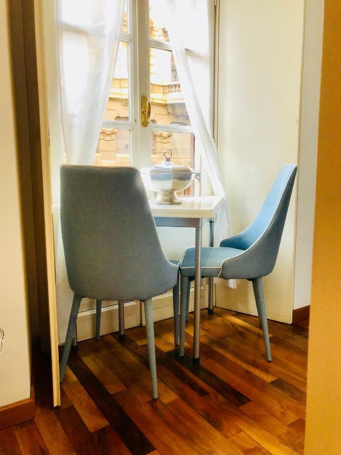 Comecasa Duomo - San Babila Lovely Apartment Milan Bagian luar foto