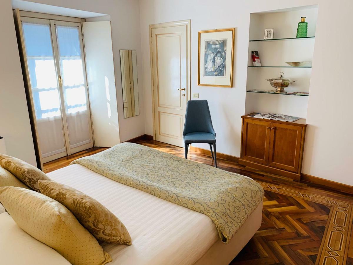 Comecasa Duomo - San Babila Lovely Apartment Milan Bagian luar foto
