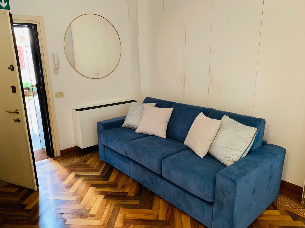 Comecasa Duomo - San Babila Lovely Apartment Milan Bagian luar foto