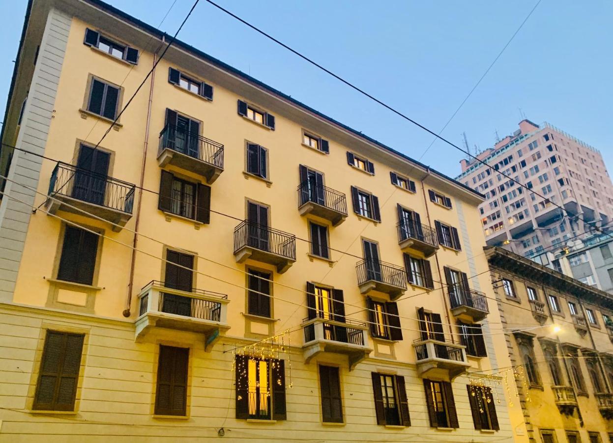Comecasa Duomo - San Babila Lovely Apartment Milan Bagian luar foto